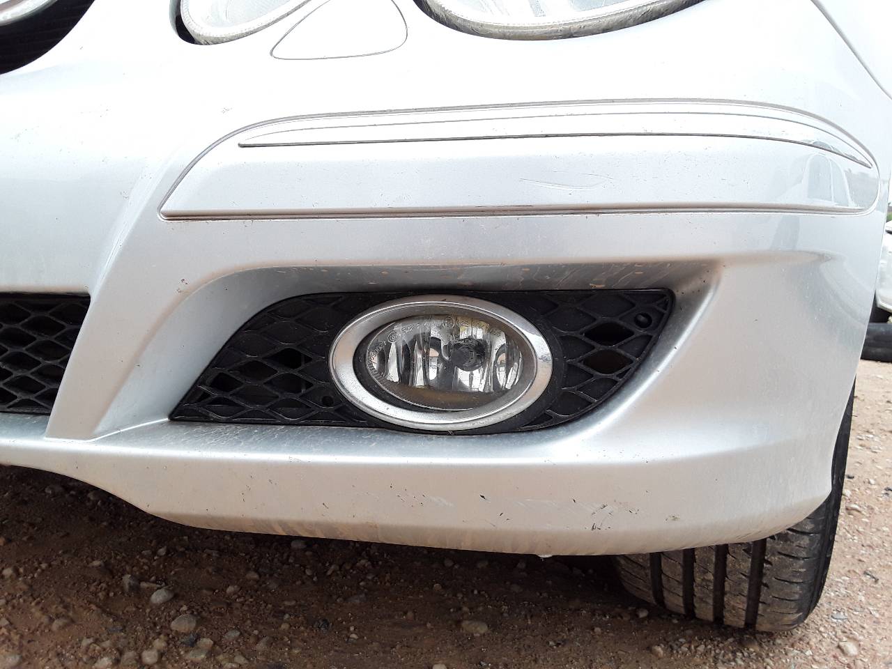 Faro antiniebla izquierdo, foto 1 de 5