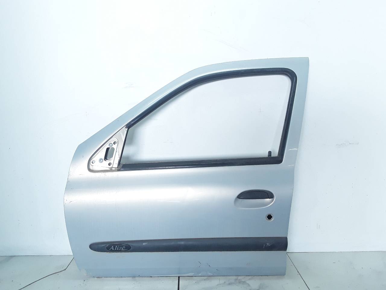 Puerta delantera izquierda