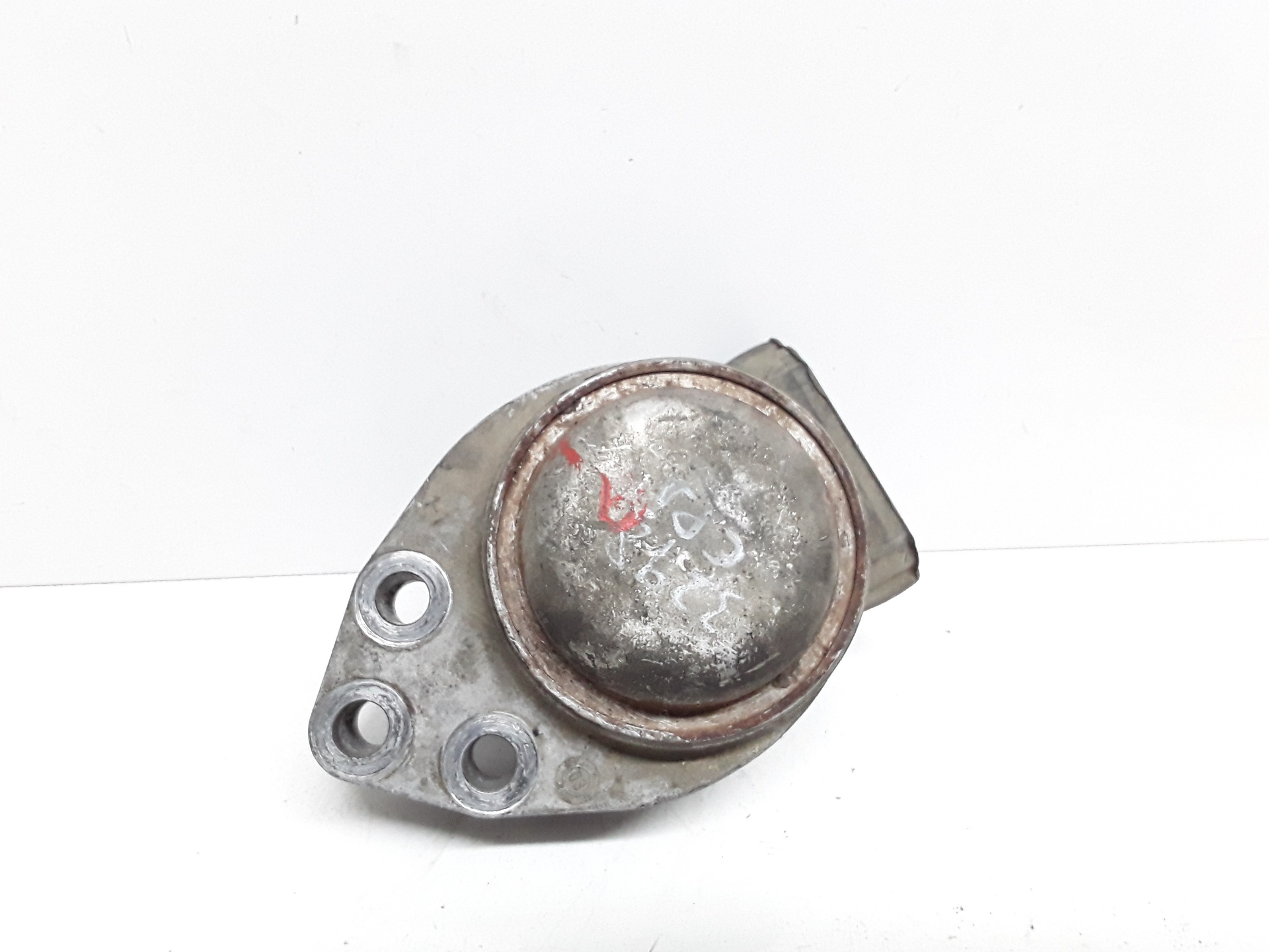 Soporte motor derecho