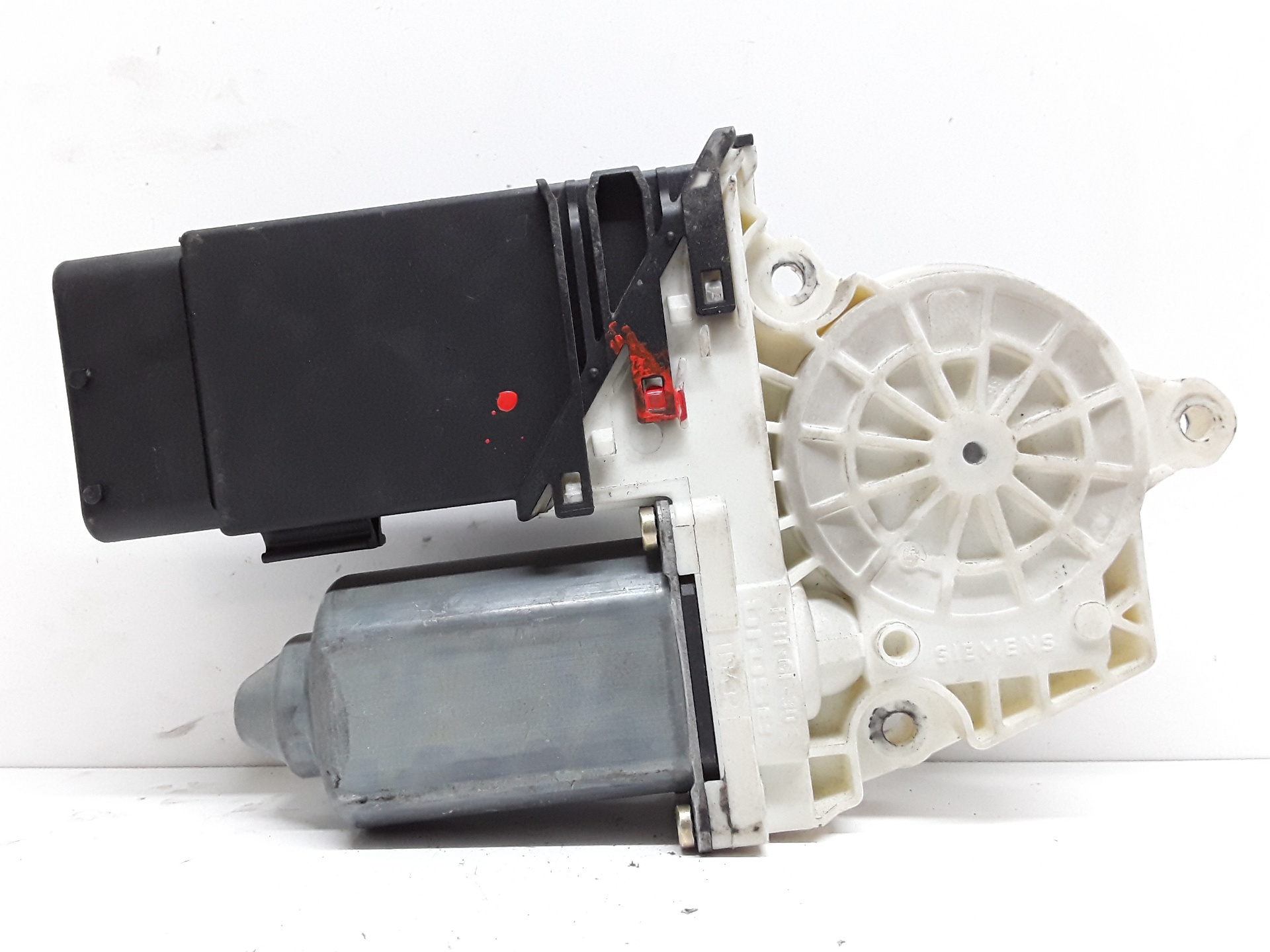 Motor elevalunas delantero derecho