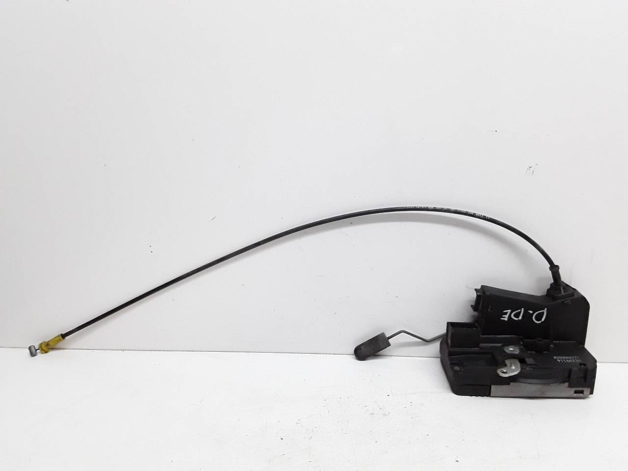 Cerradura puerta delantera derecha