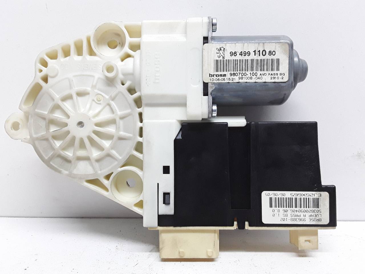 Motor elevalunas delantero derecho