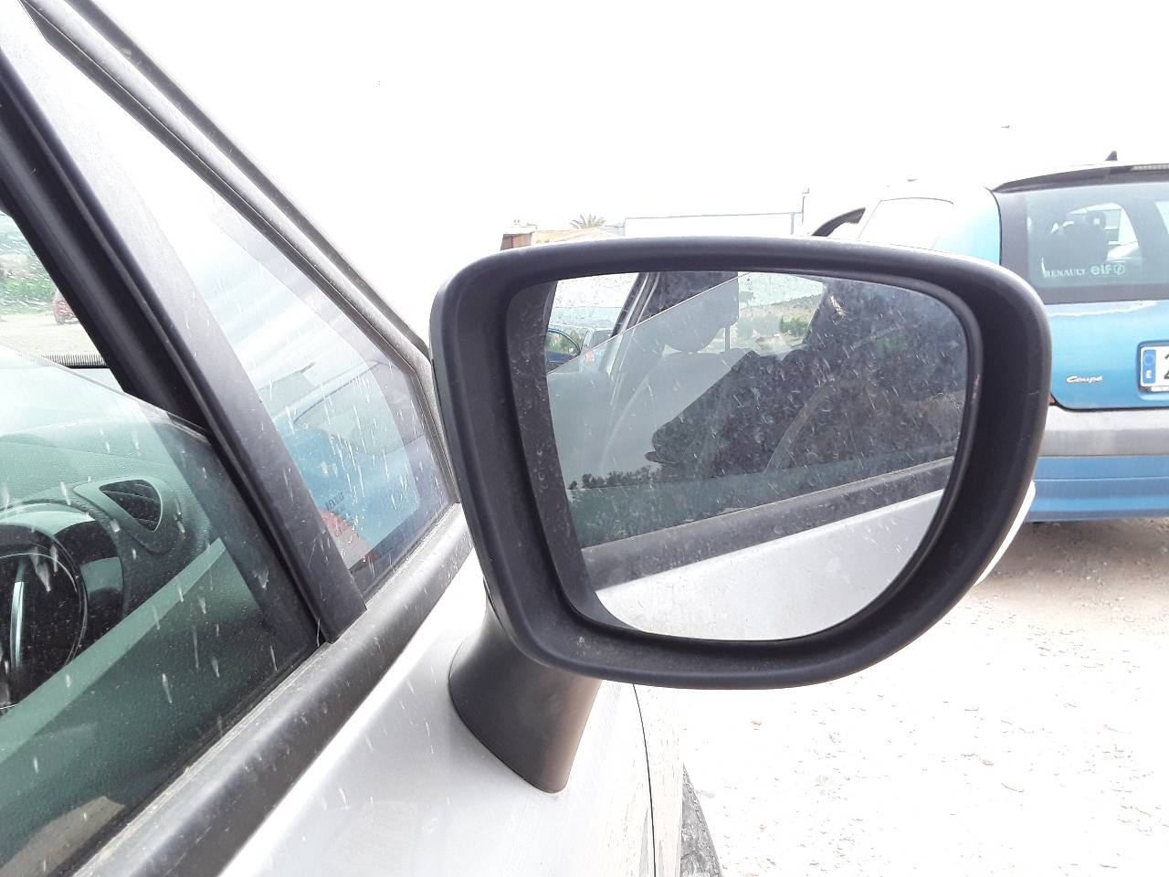 Retrovisor derecho, foto 1 de 4