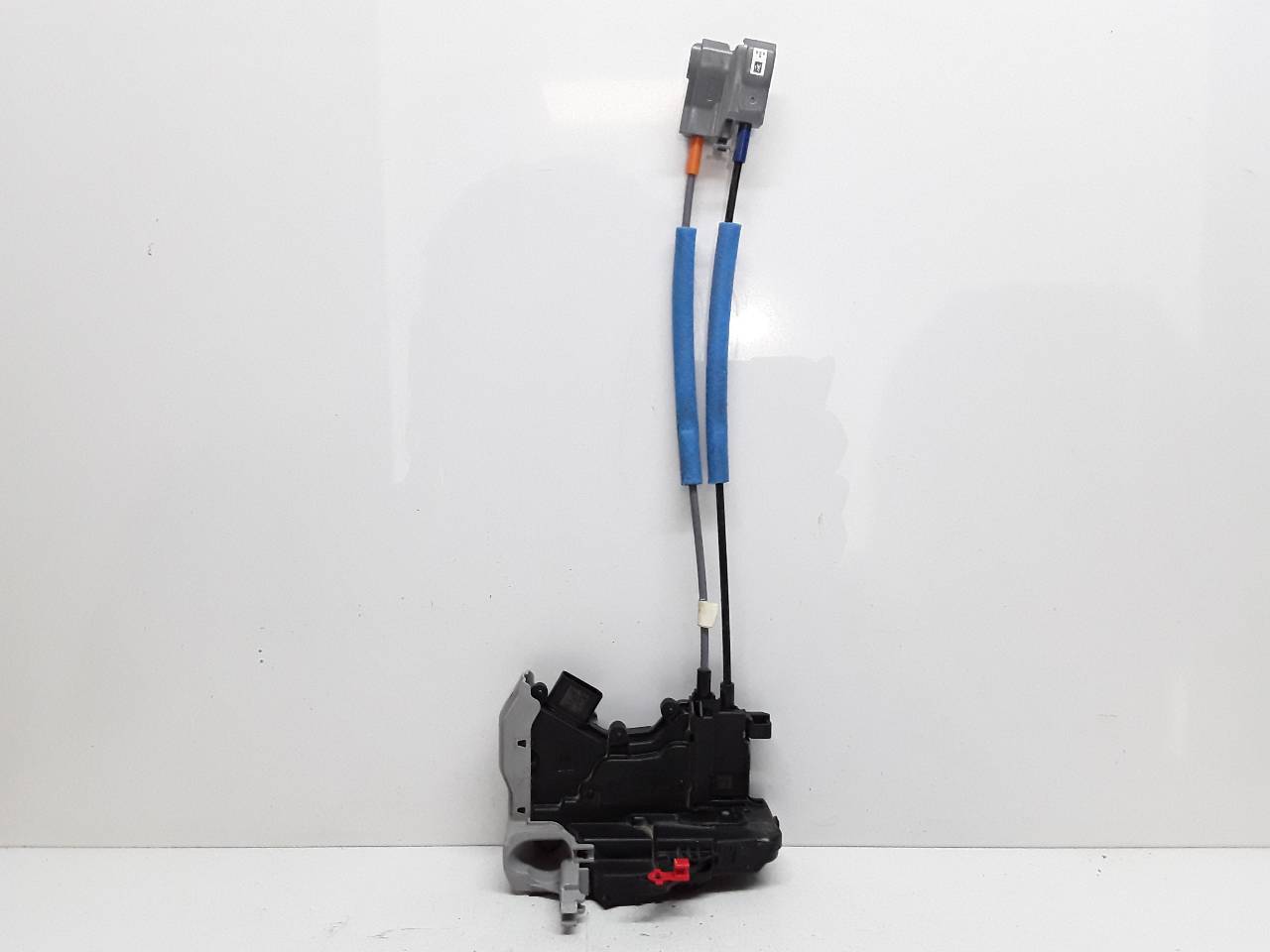 Cerradura puerta delantera derecha, foto 1 de 5