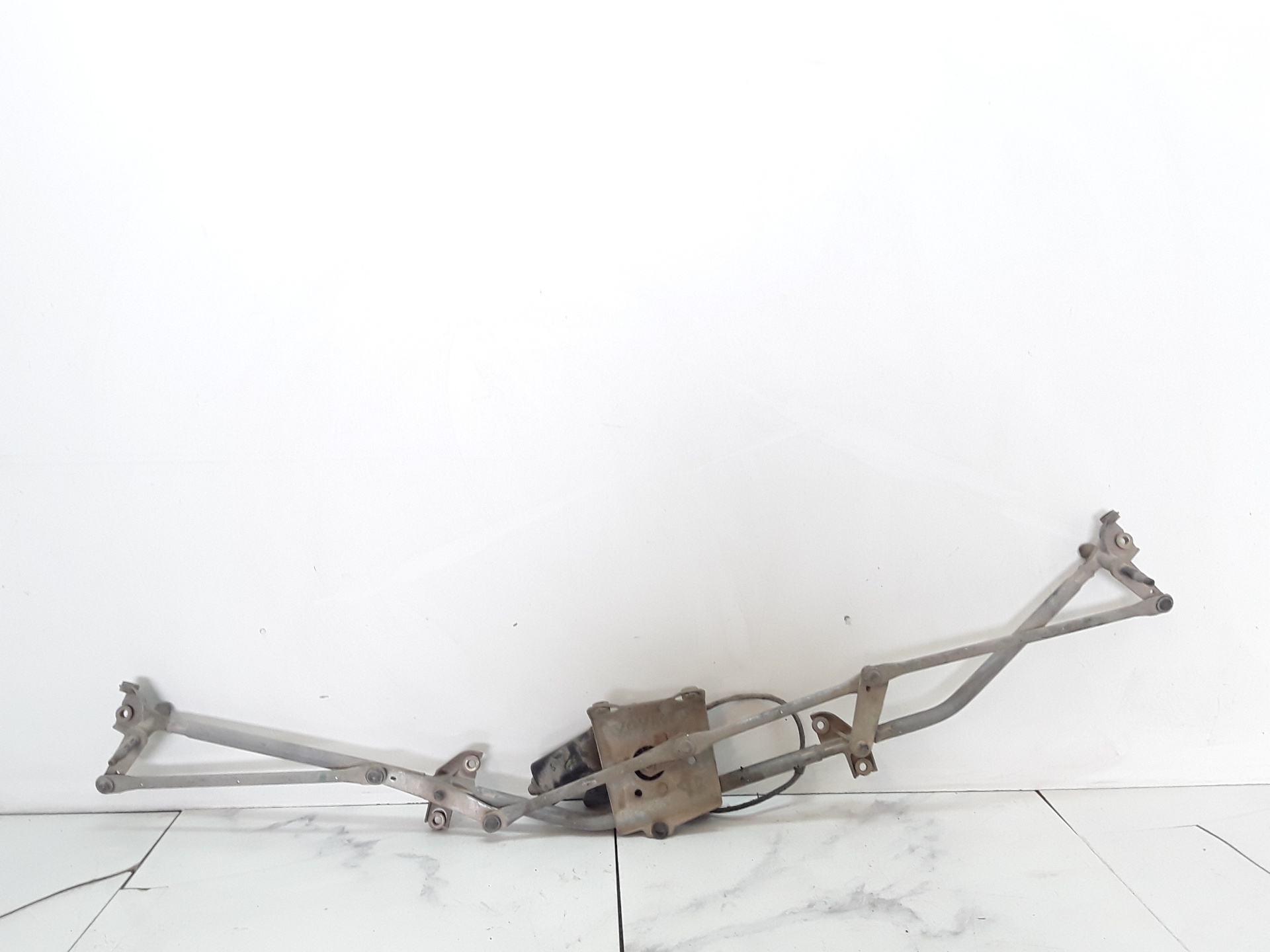 Motor limpia delantero
