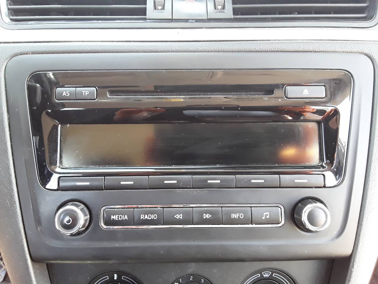 Sistema audio / radio cd, foto 1 de 1