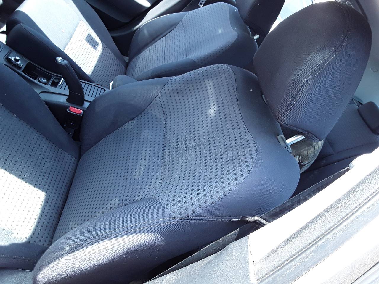 Asiento delantero izquierdo