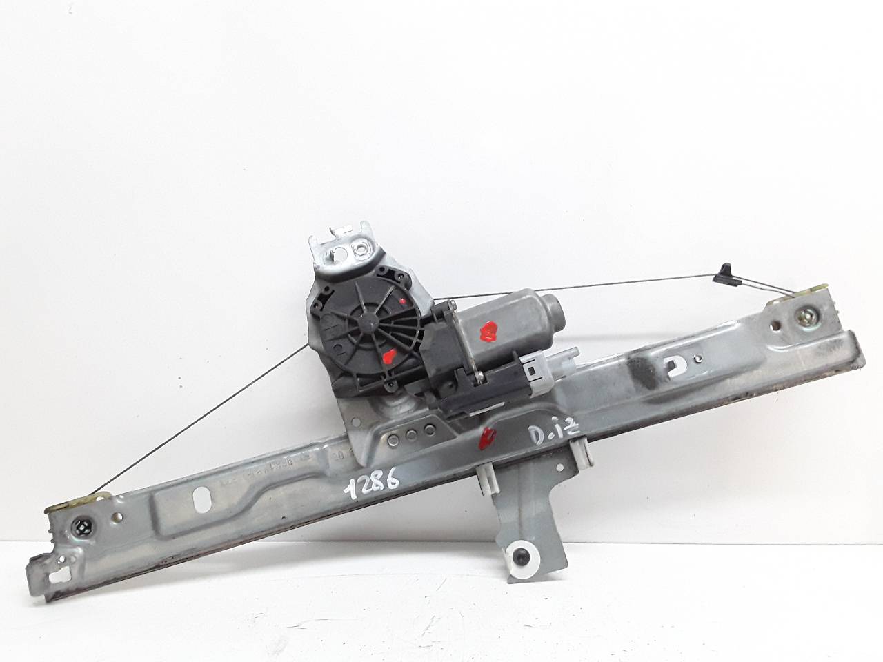 Front left window regulator, photo 1 of 5