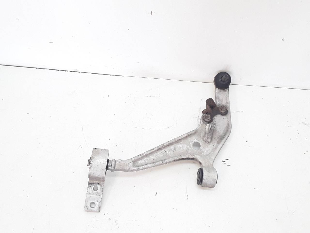 Brazo suspension inferior delantero izquierdo, foto 1 de 3