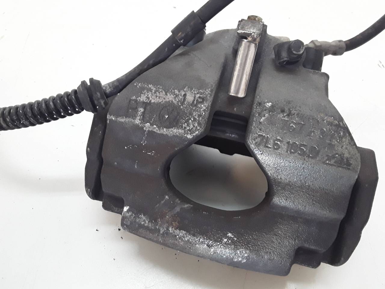 Pinza de freno delantera izquierda, foto 1 de 4