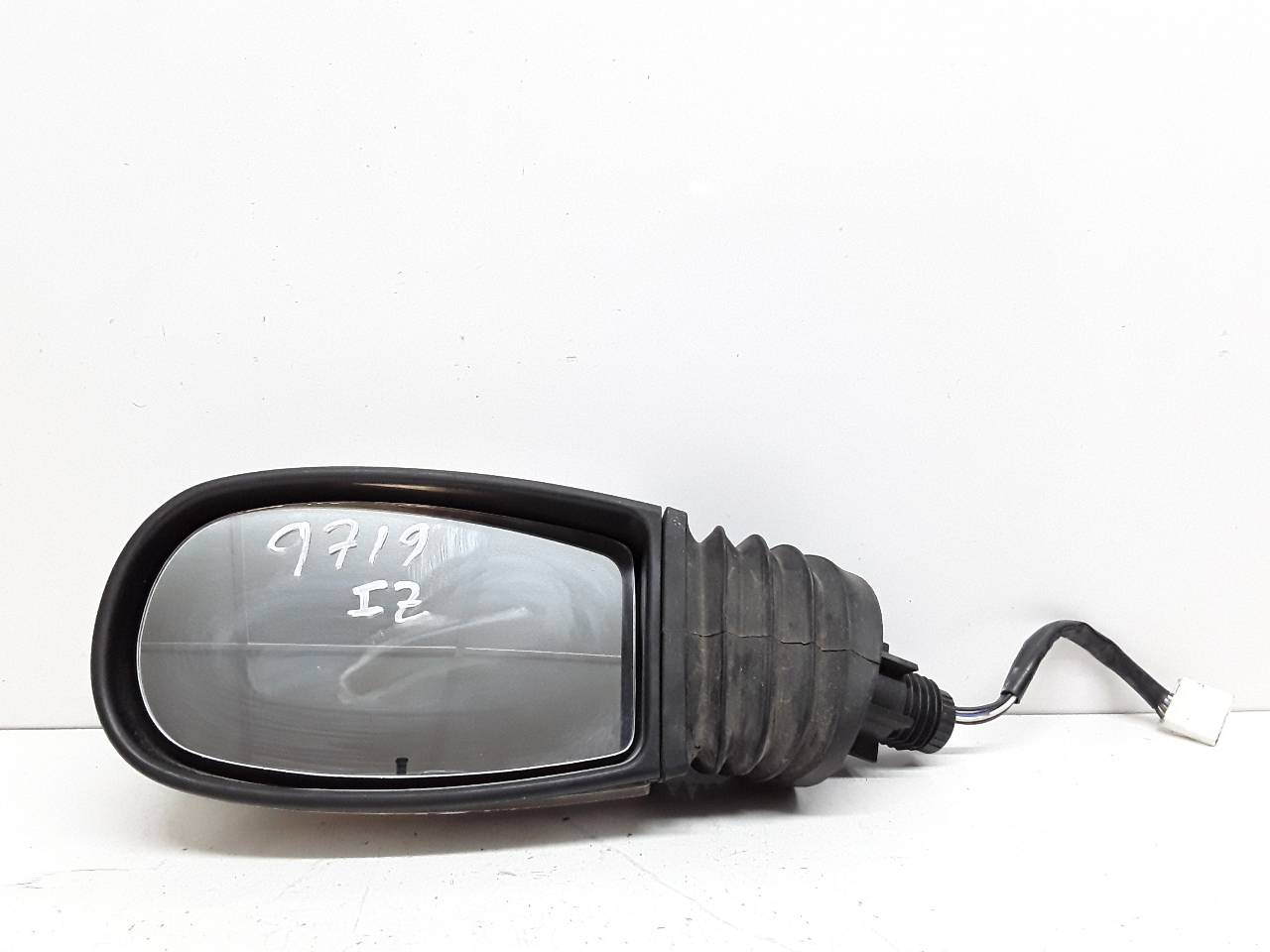 Retrovisor izquierdo