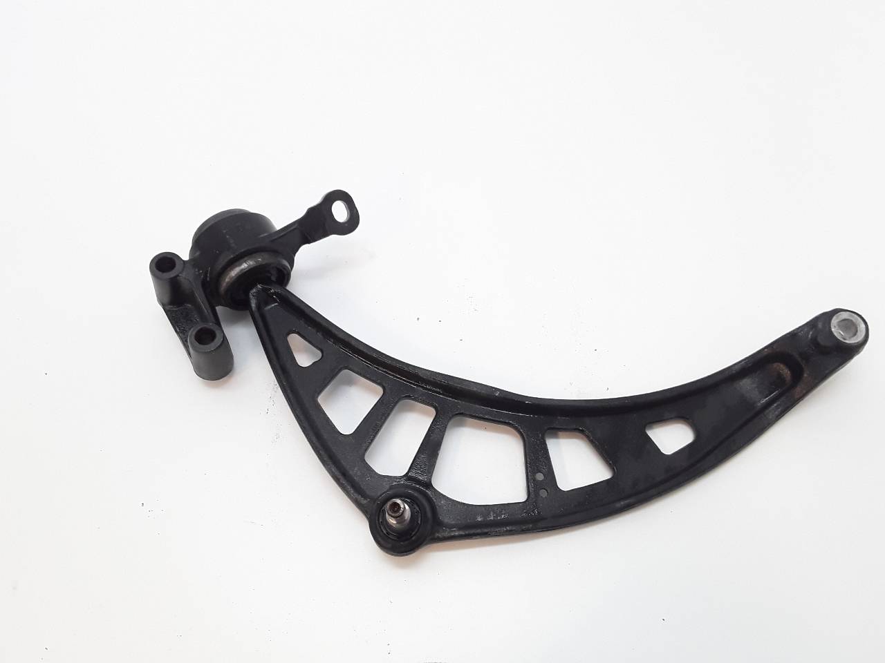 Brazo suspension inferior delantero derecho, foto 1 de 4