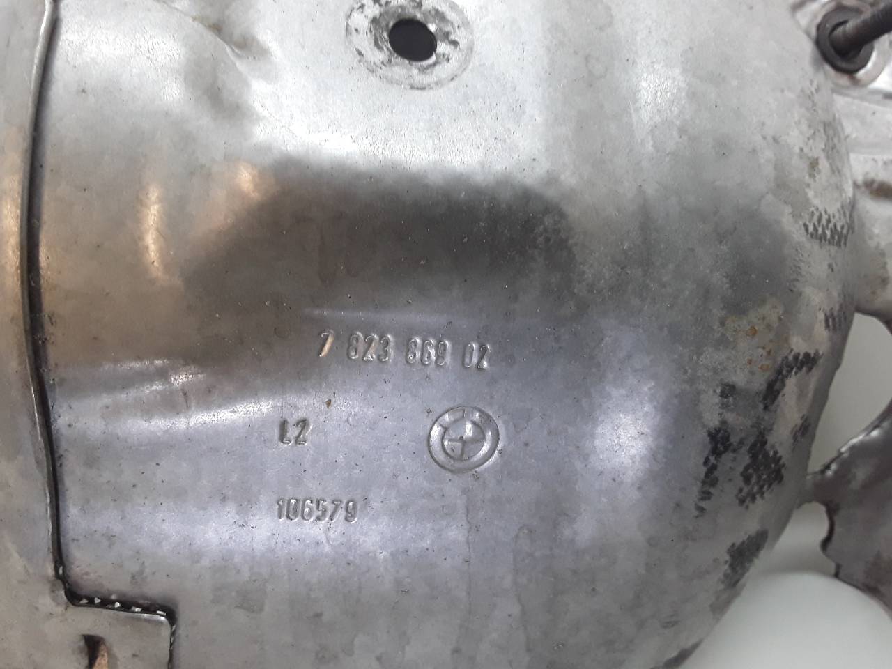 Tapa motor, foto 1 de 3