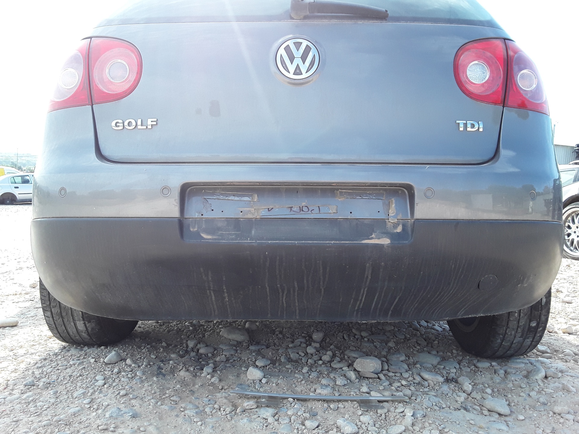 Paragolpes trasero