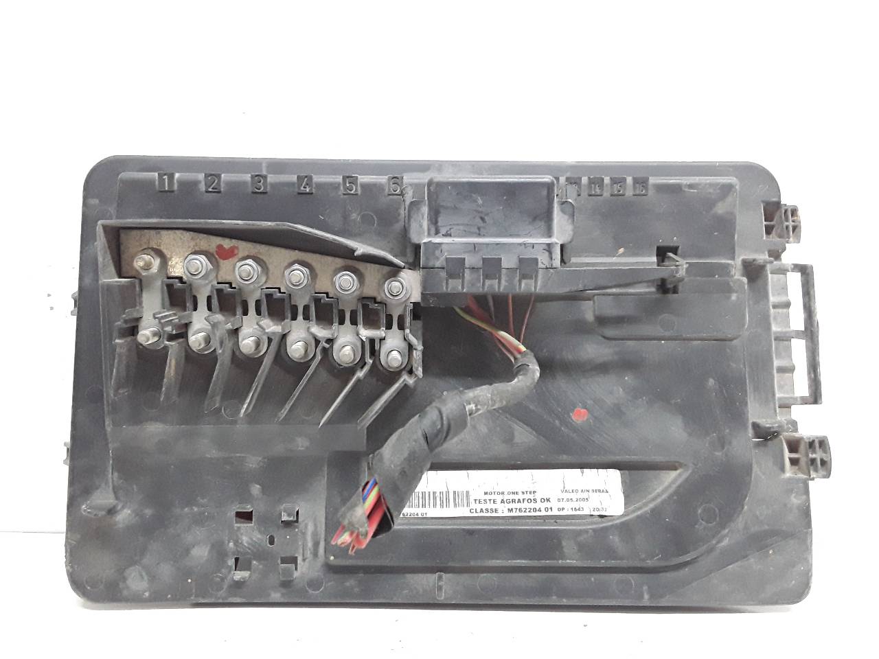 Caja reles / fusibles