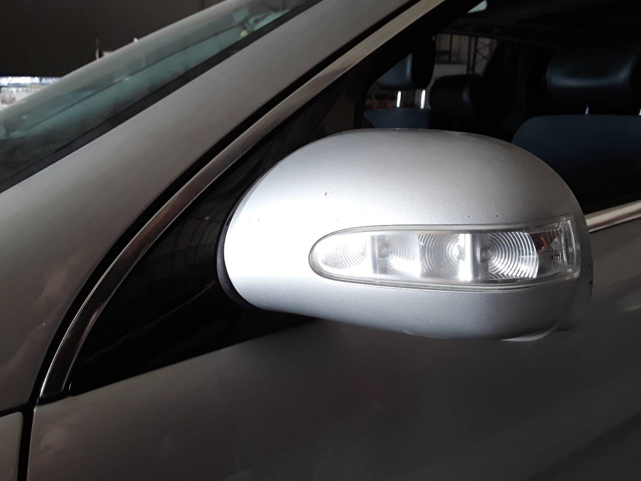 Retrovisor izquierdo