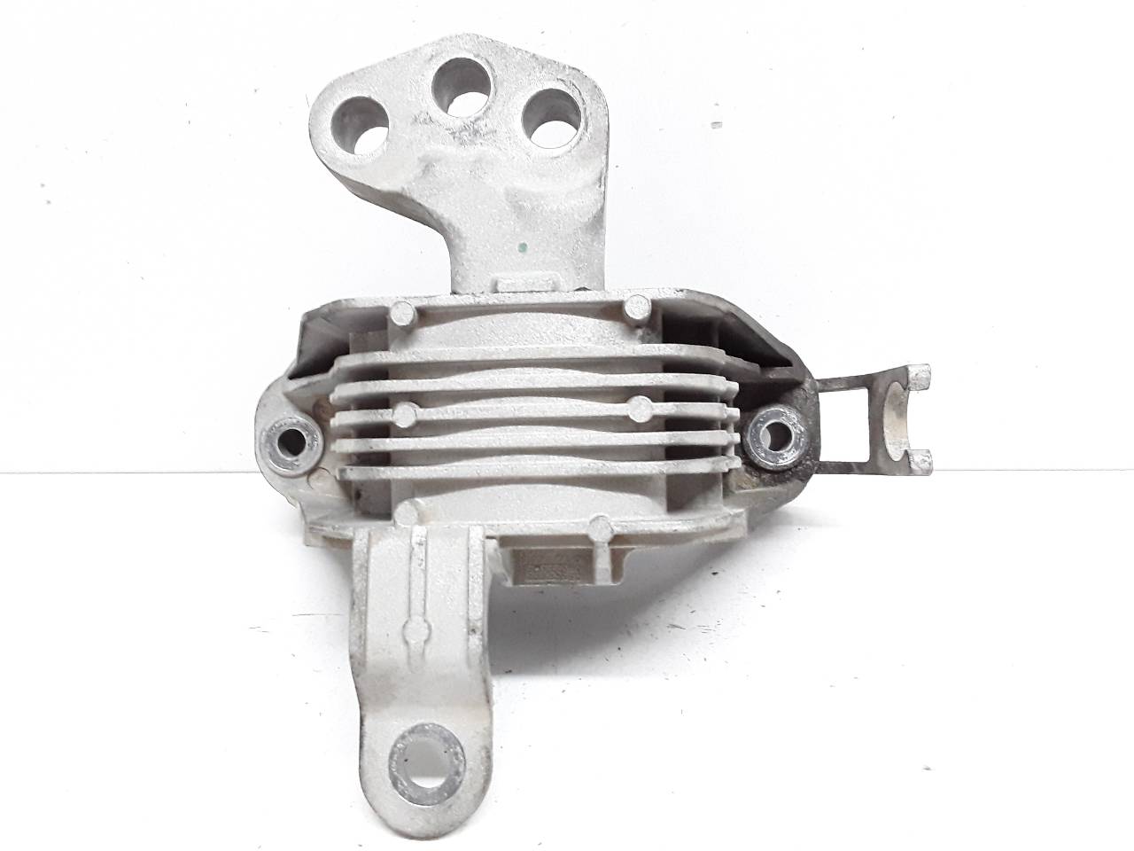 Soporte motor delantero, foto 1 de 5