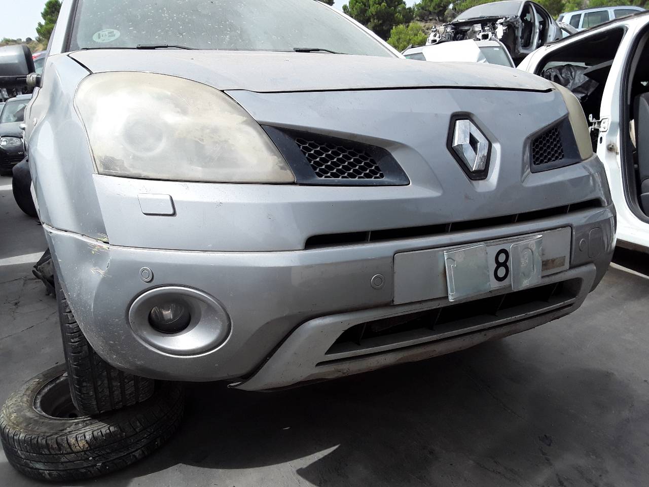 Paragolpes delantero, foto 1 de 12