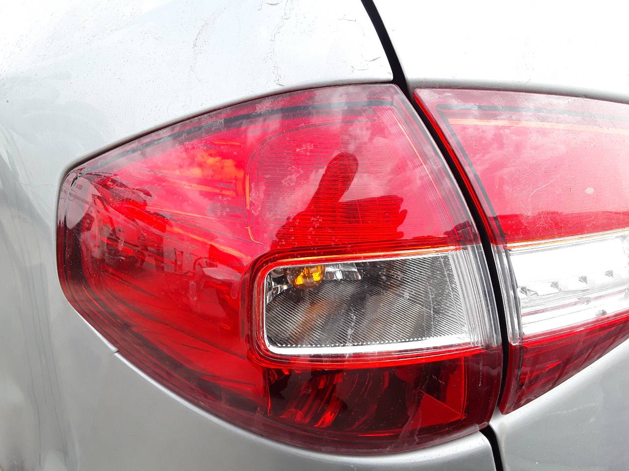 Left rear light, photo 1 of 1