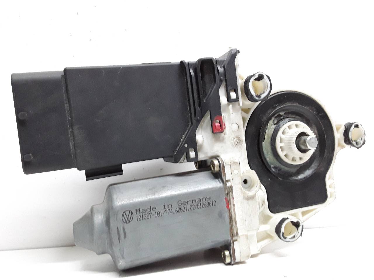 Motor elevalunas delantero izquierdo
