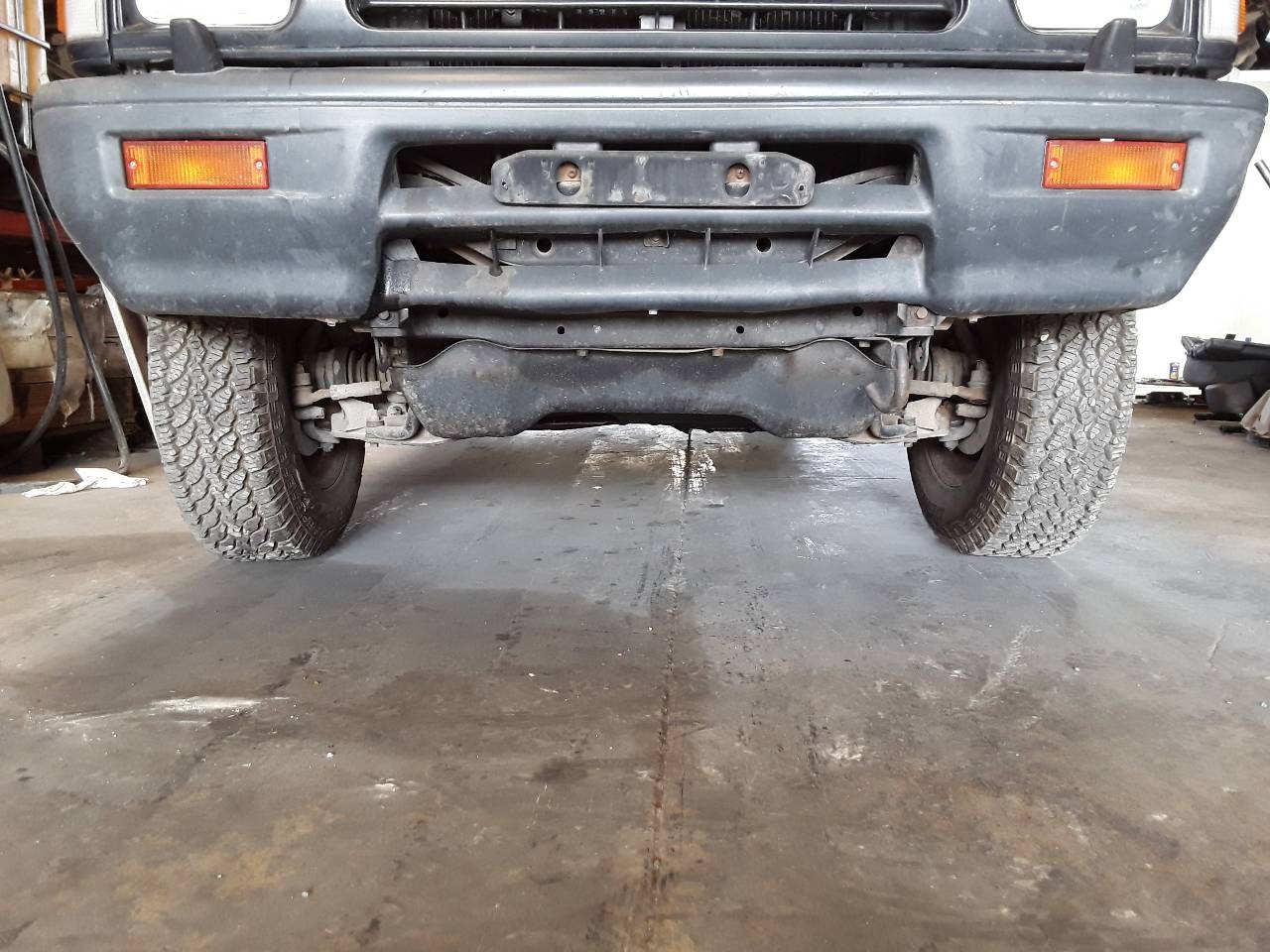 Front bumper, photo 1 of 3