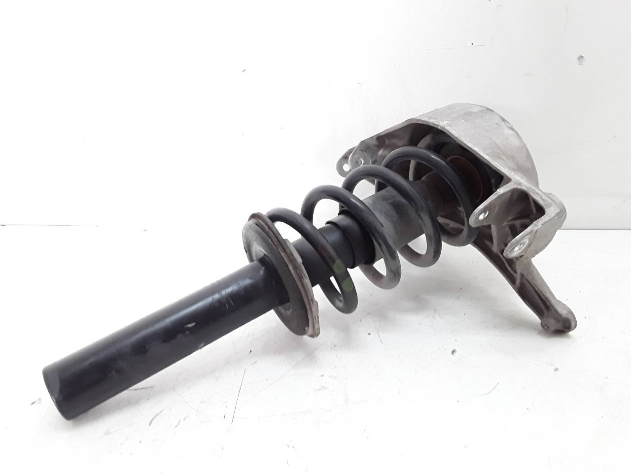 Front left shock absorber, photo 1 of 4