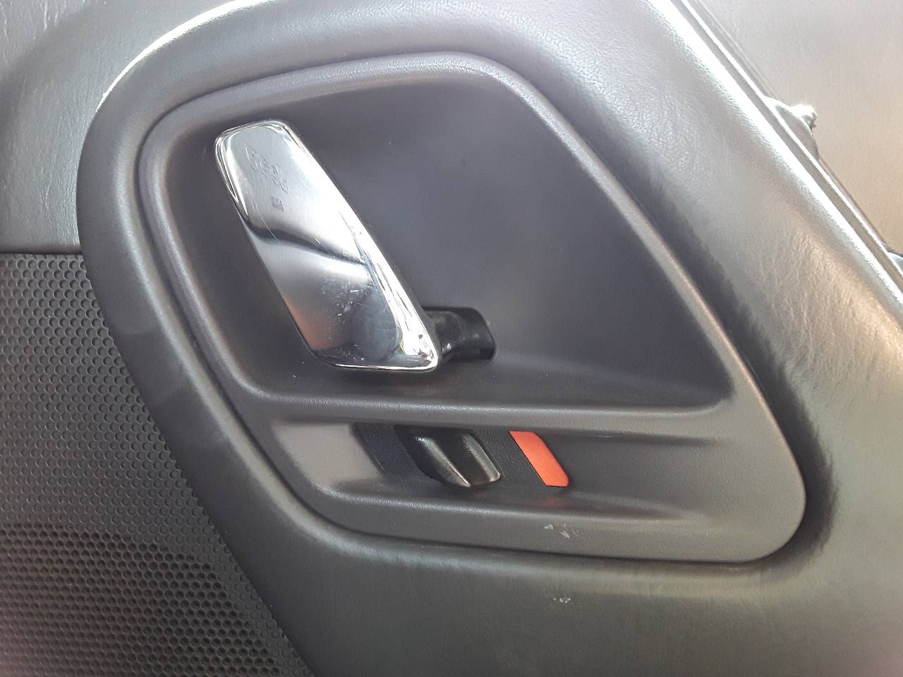 Maneta interior delantera derecha