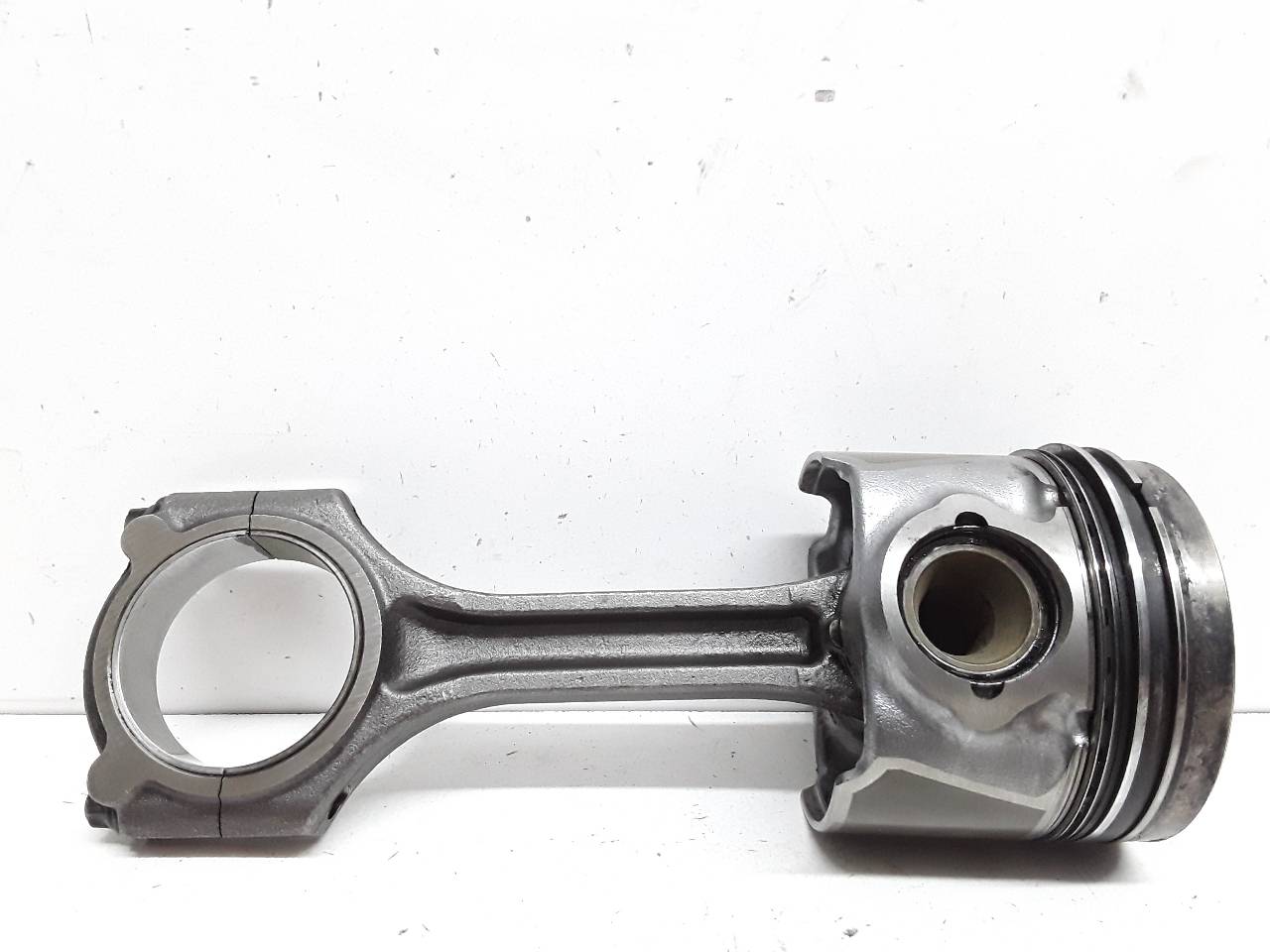 Piston