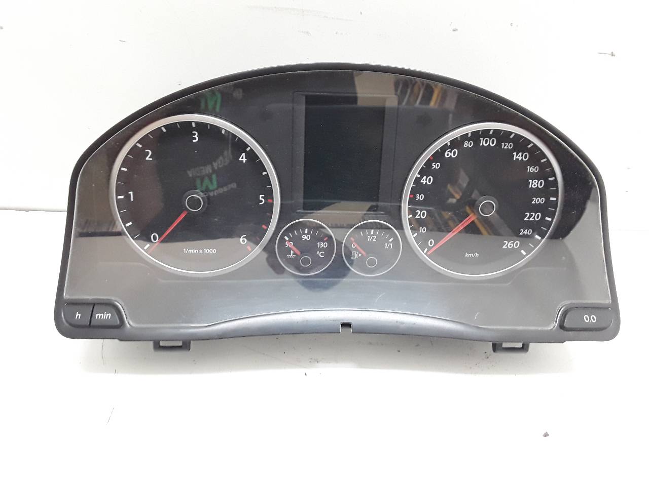 Instrument cluster, photo 1 of 4