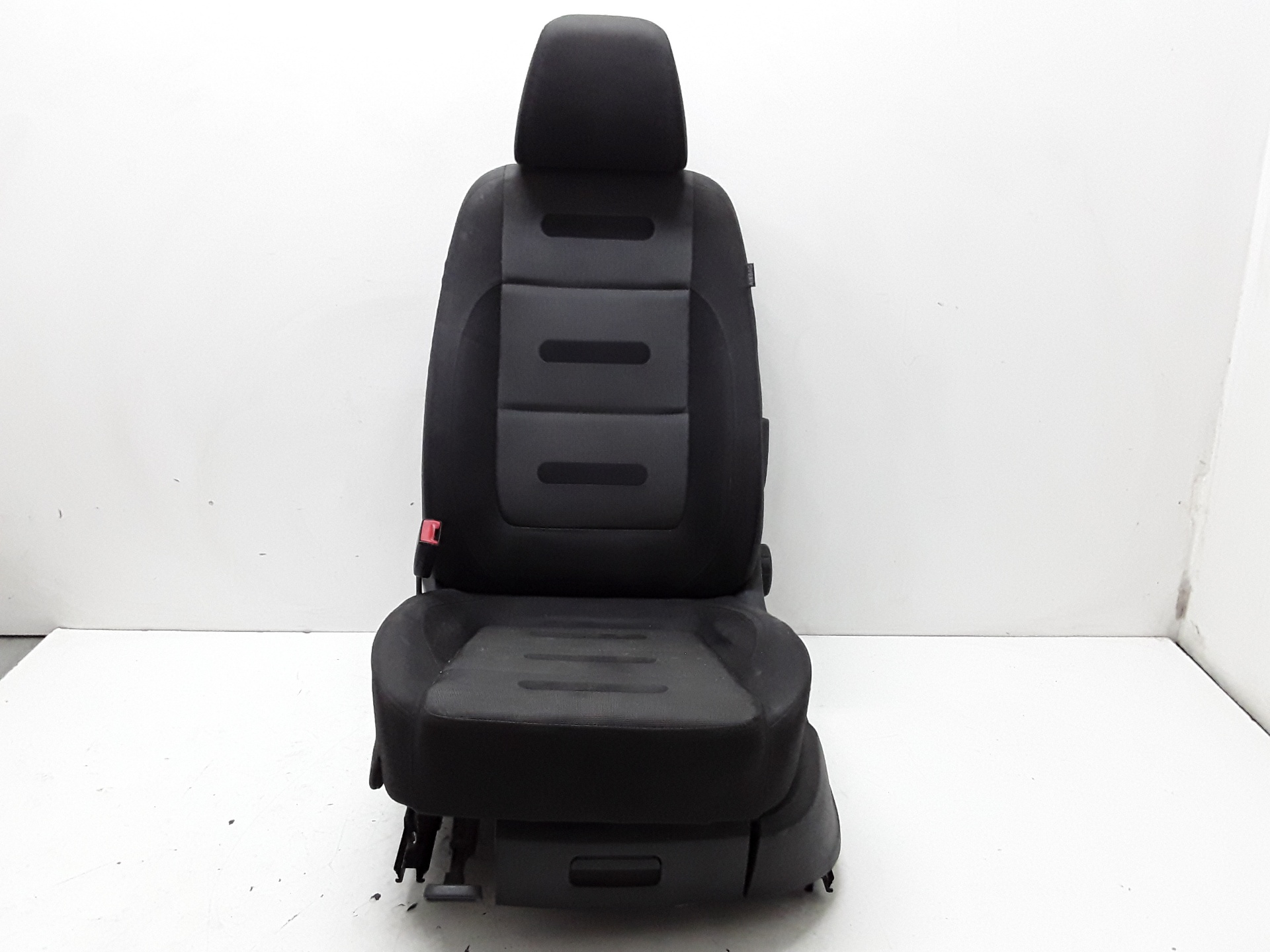 Asiento delantero izquierdo, foto 1 de 7