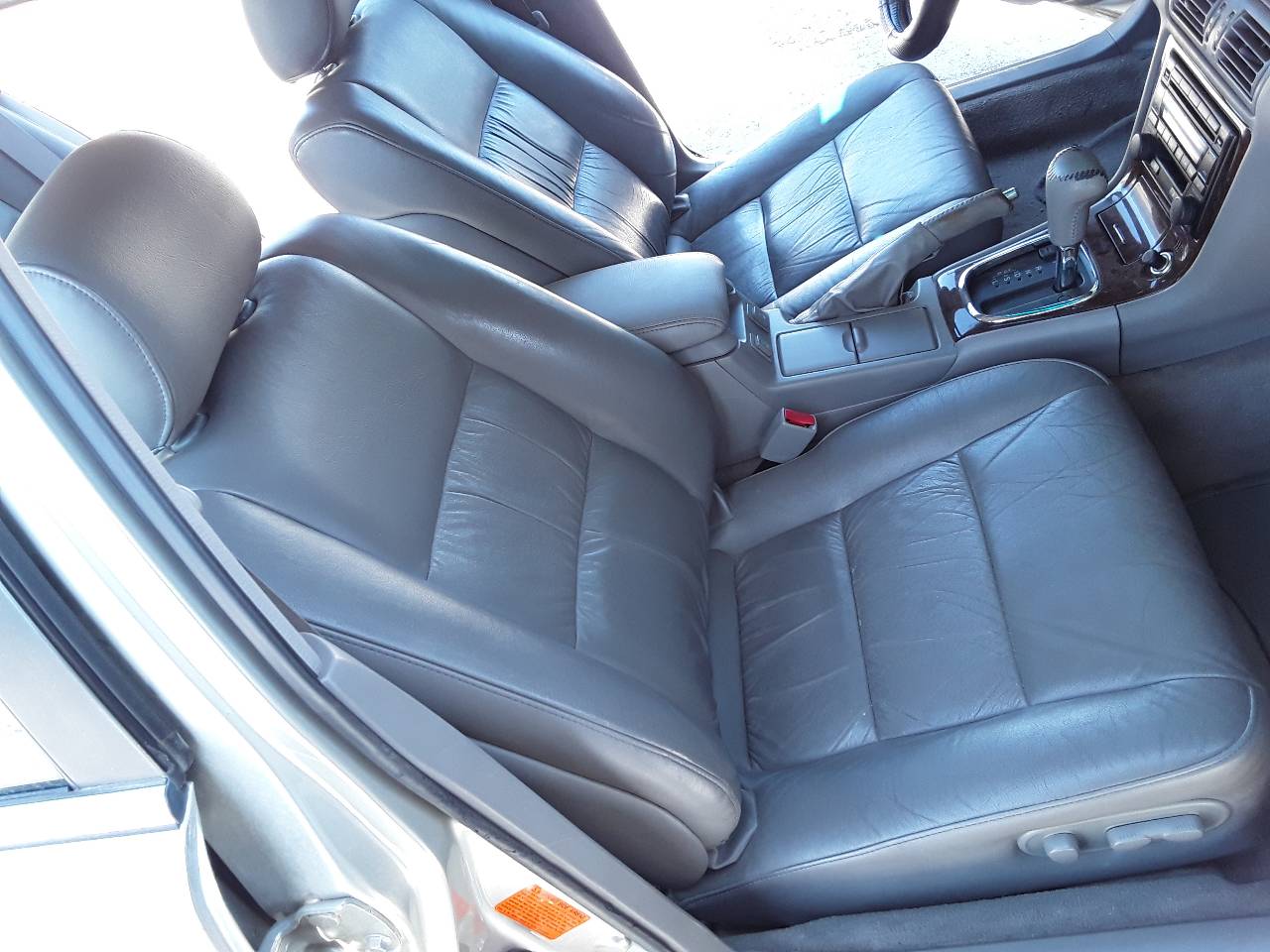 Asiento delantero derecho, foto 1 de 3