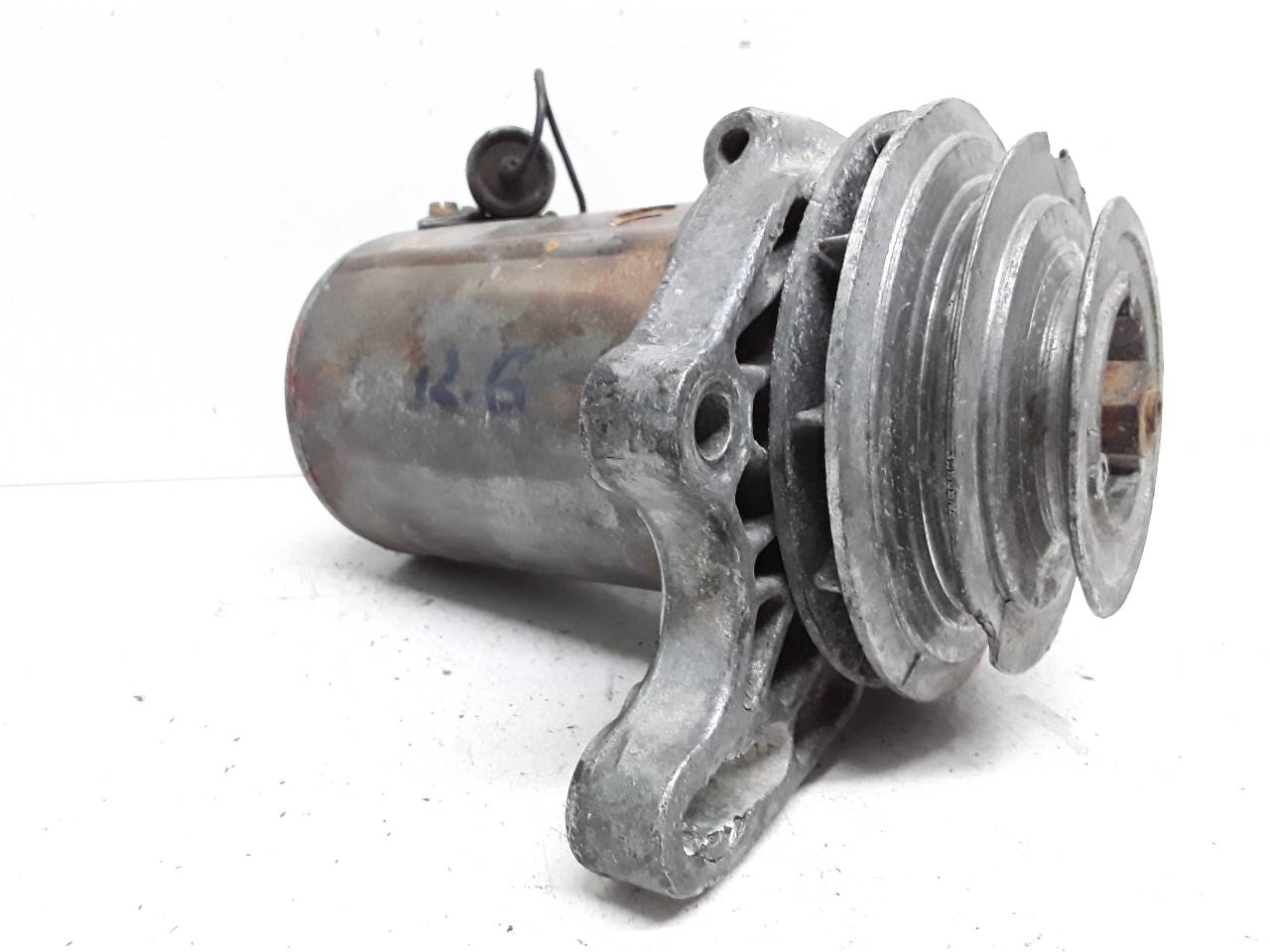 Alternador, foto 1 de 3