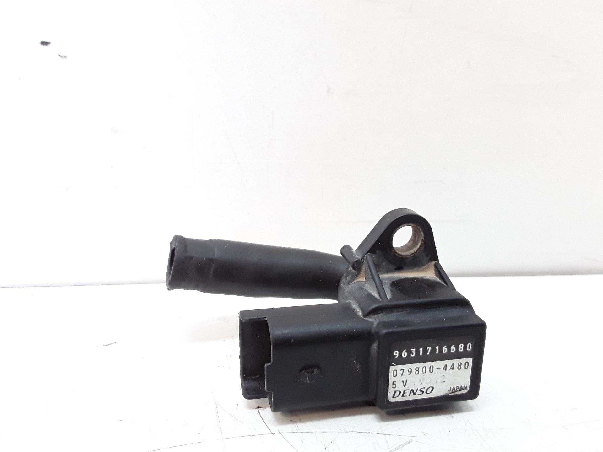 Sensor