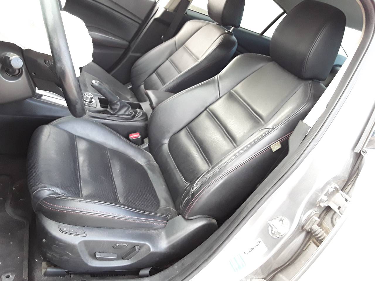 Asiento delantero izquierdo, foto 1 de 4