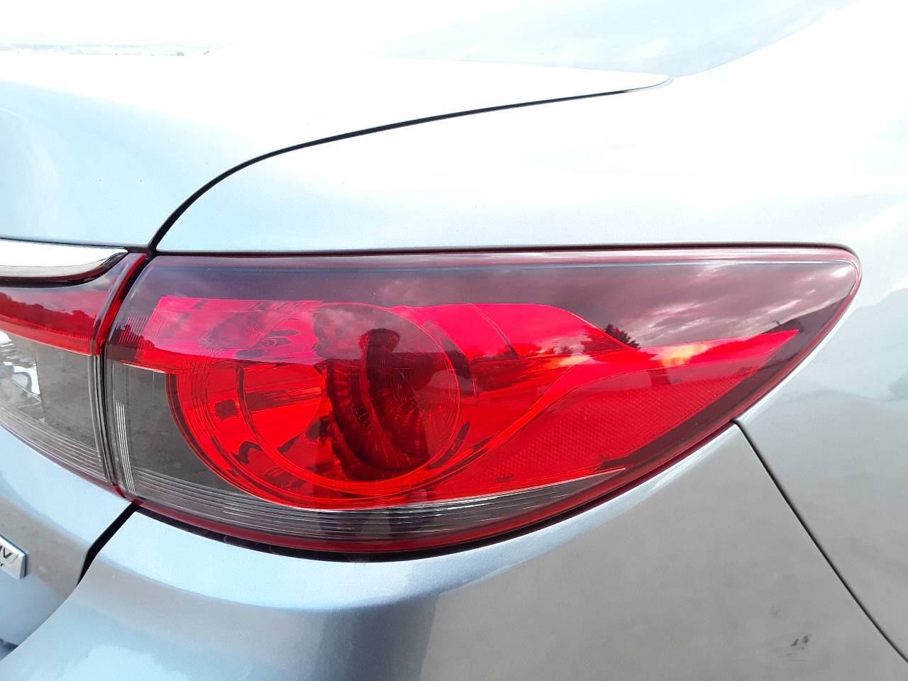 Right rear light, photo 1 of 8