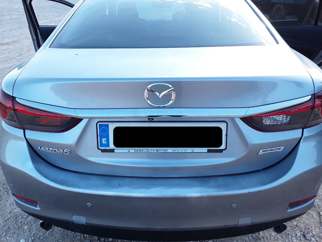 Porton trasero, foto 1 de 9