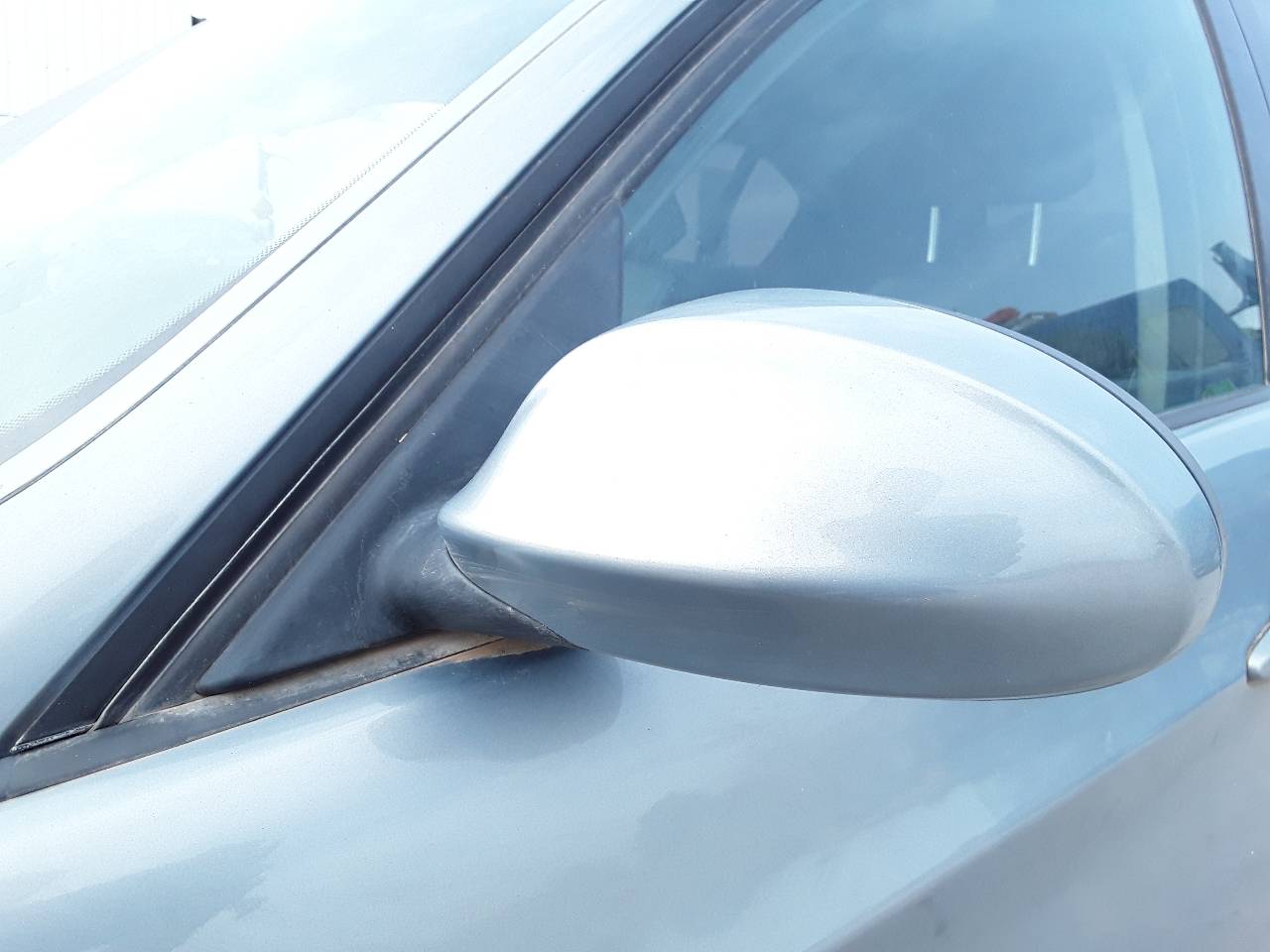 Retrovisor izquierdo