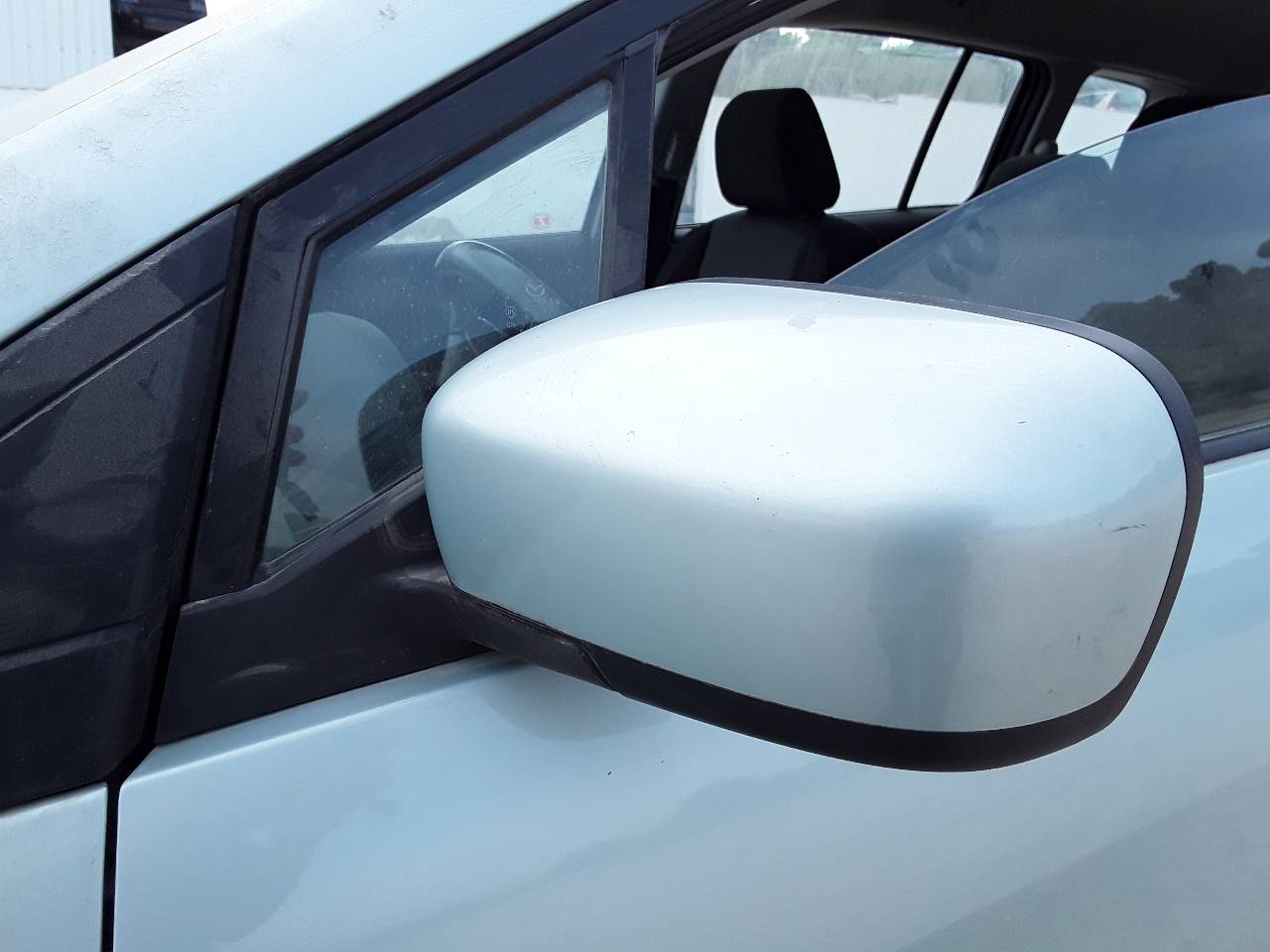 Retrovisor izquierdo