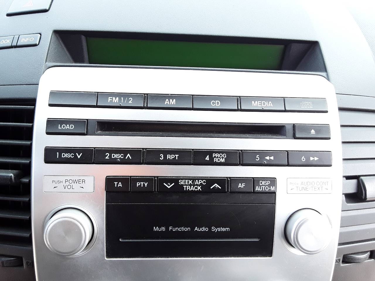 Sistema audio / radio cd, foto 1 de 2