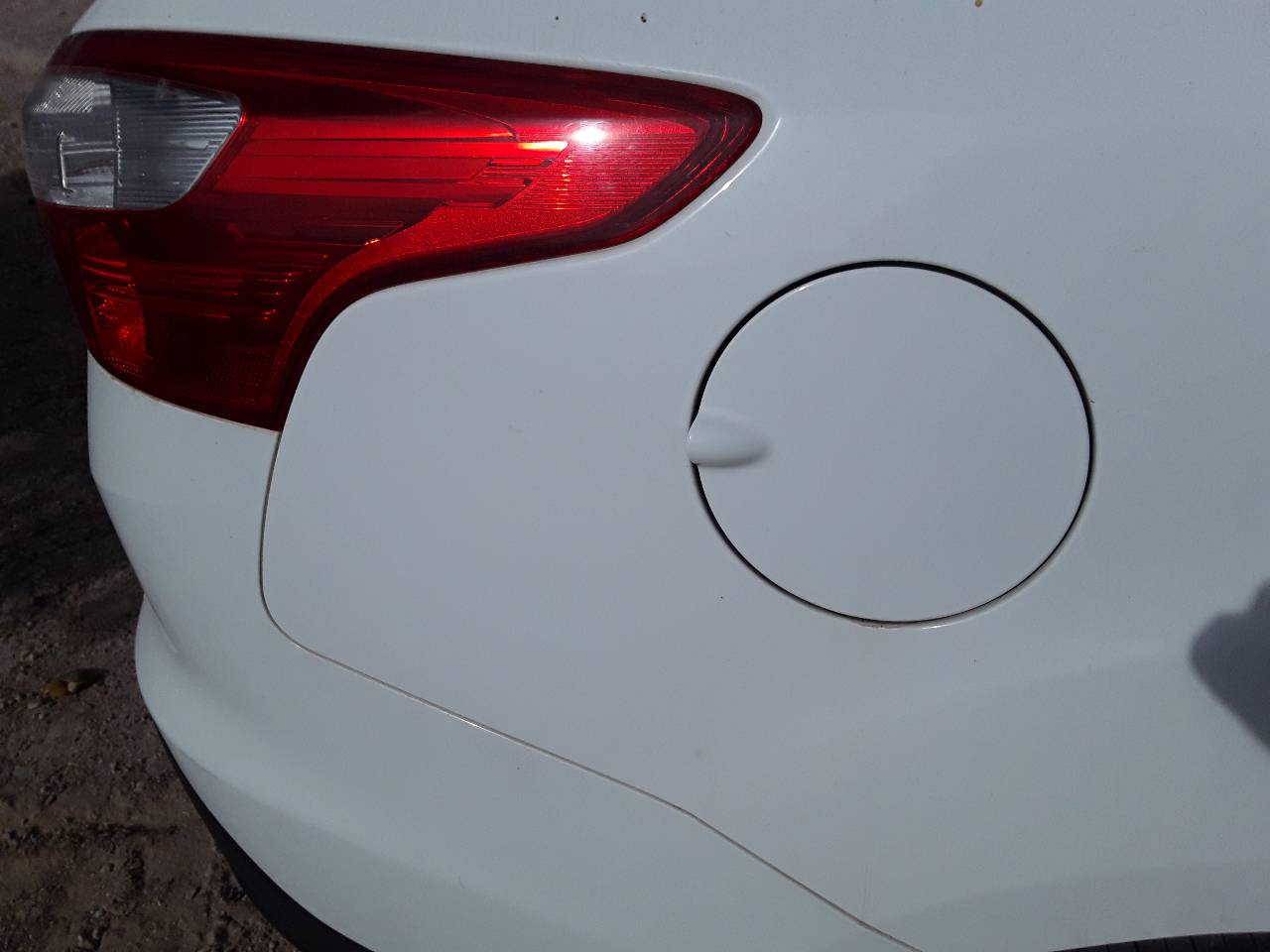 Tapa exterior combustible, foto 1 de 2