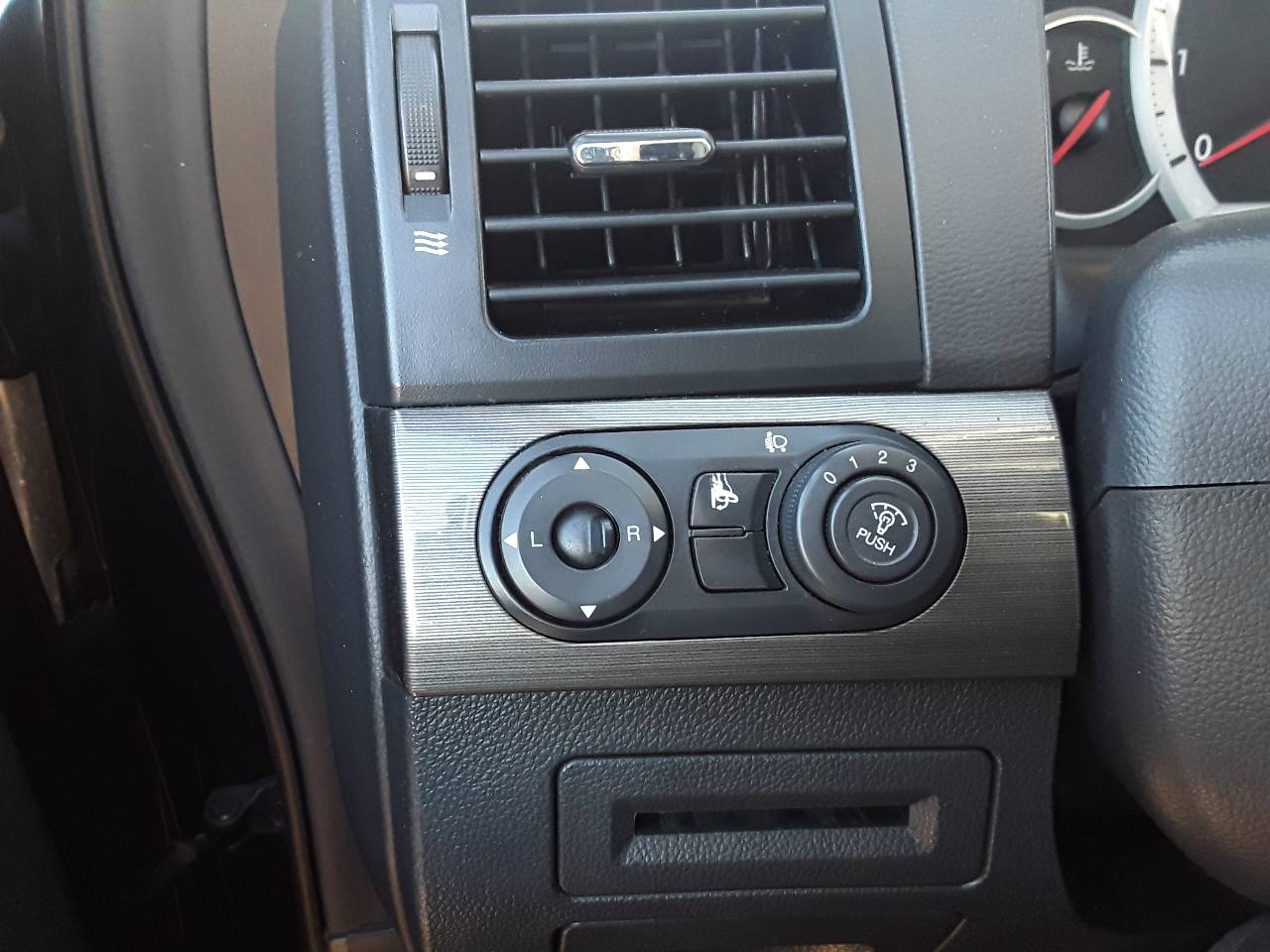 Mando retrovisor, foto 1 de 1