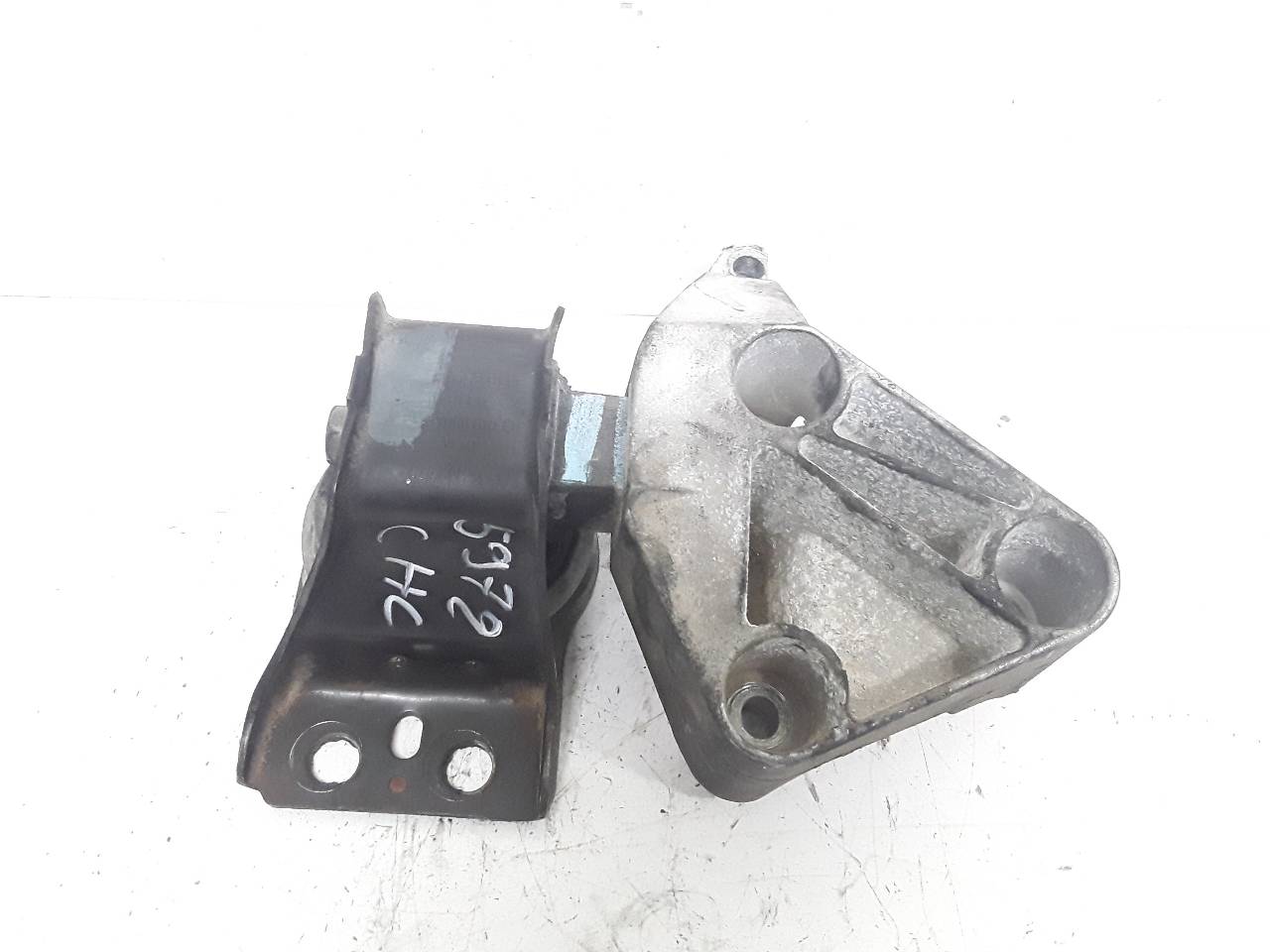 Soporte motor derecho