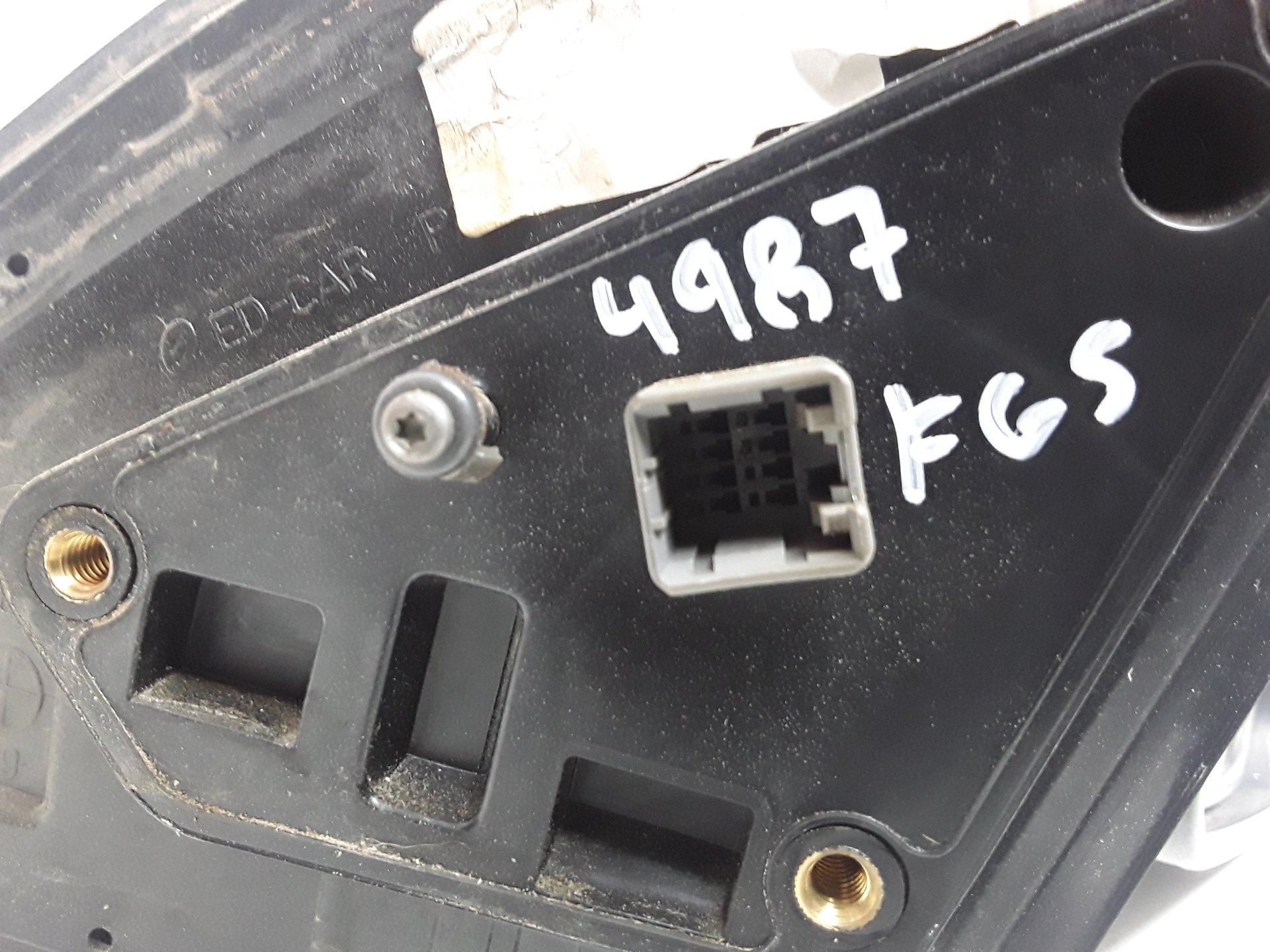 Retrovisor derecho