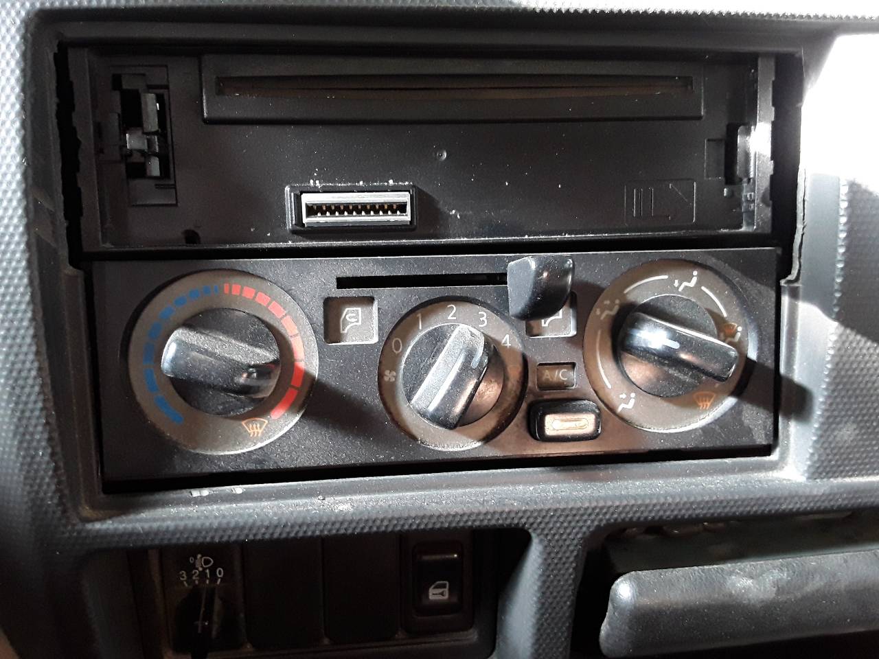 Mando calefaccion / aire acondicionado, foto 1 de 1