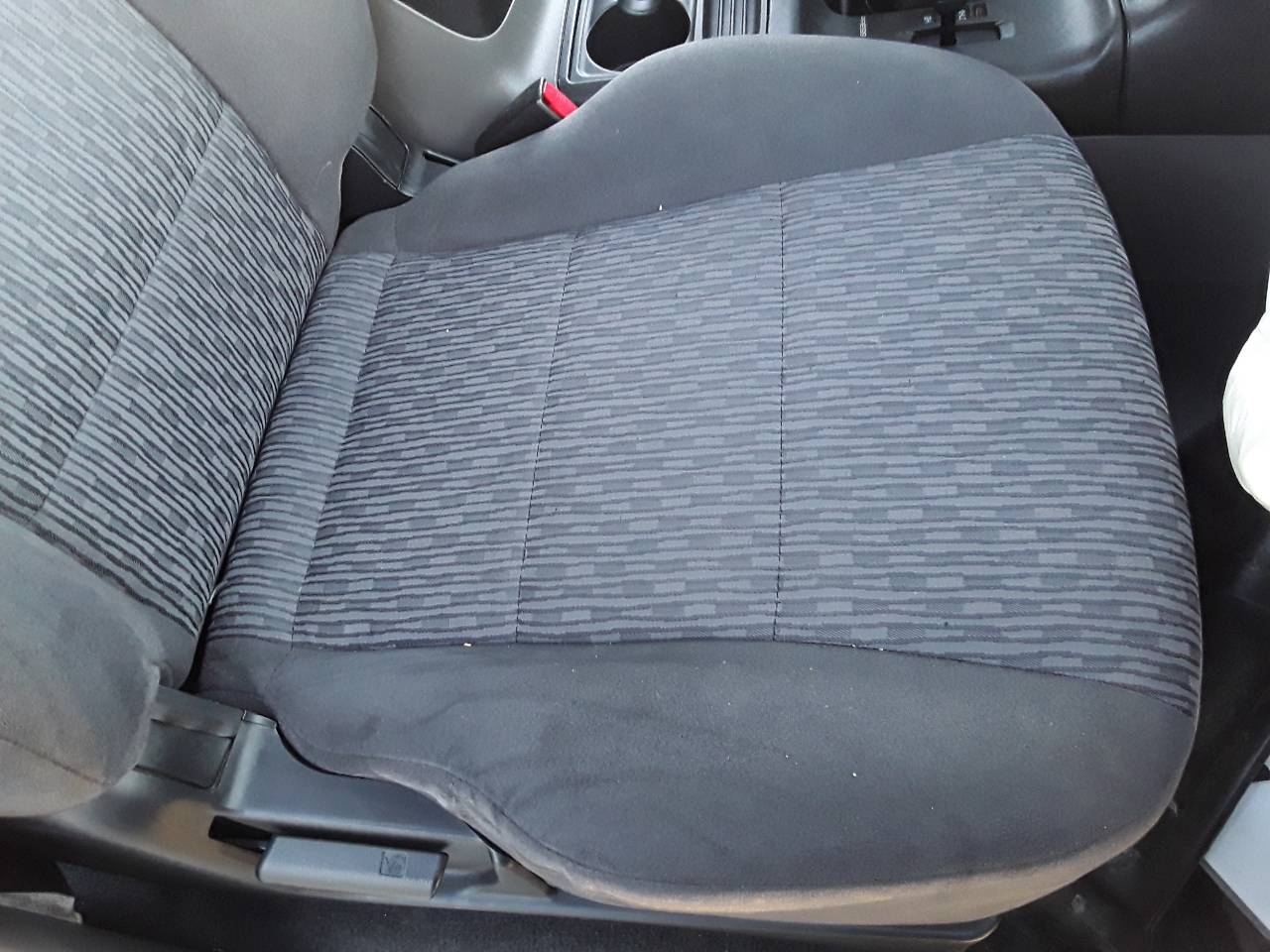 Asiento delantero derecho, foto 1 de 4