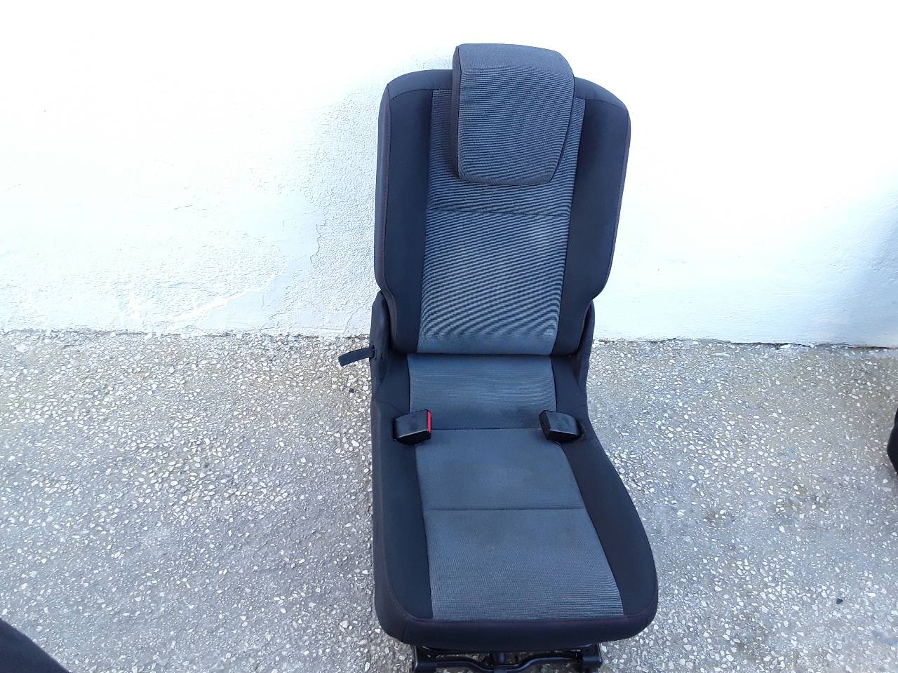 Asiento trasero medio, foto 1 de 4