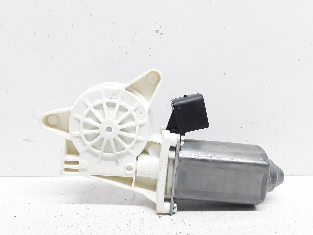 Motor elevalunas delantero izquierdo