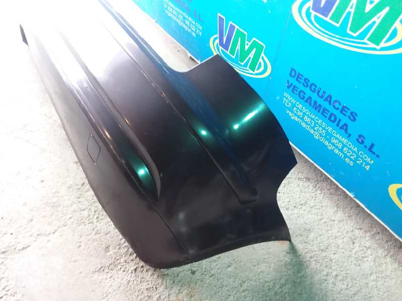 Paragolpes trasero
