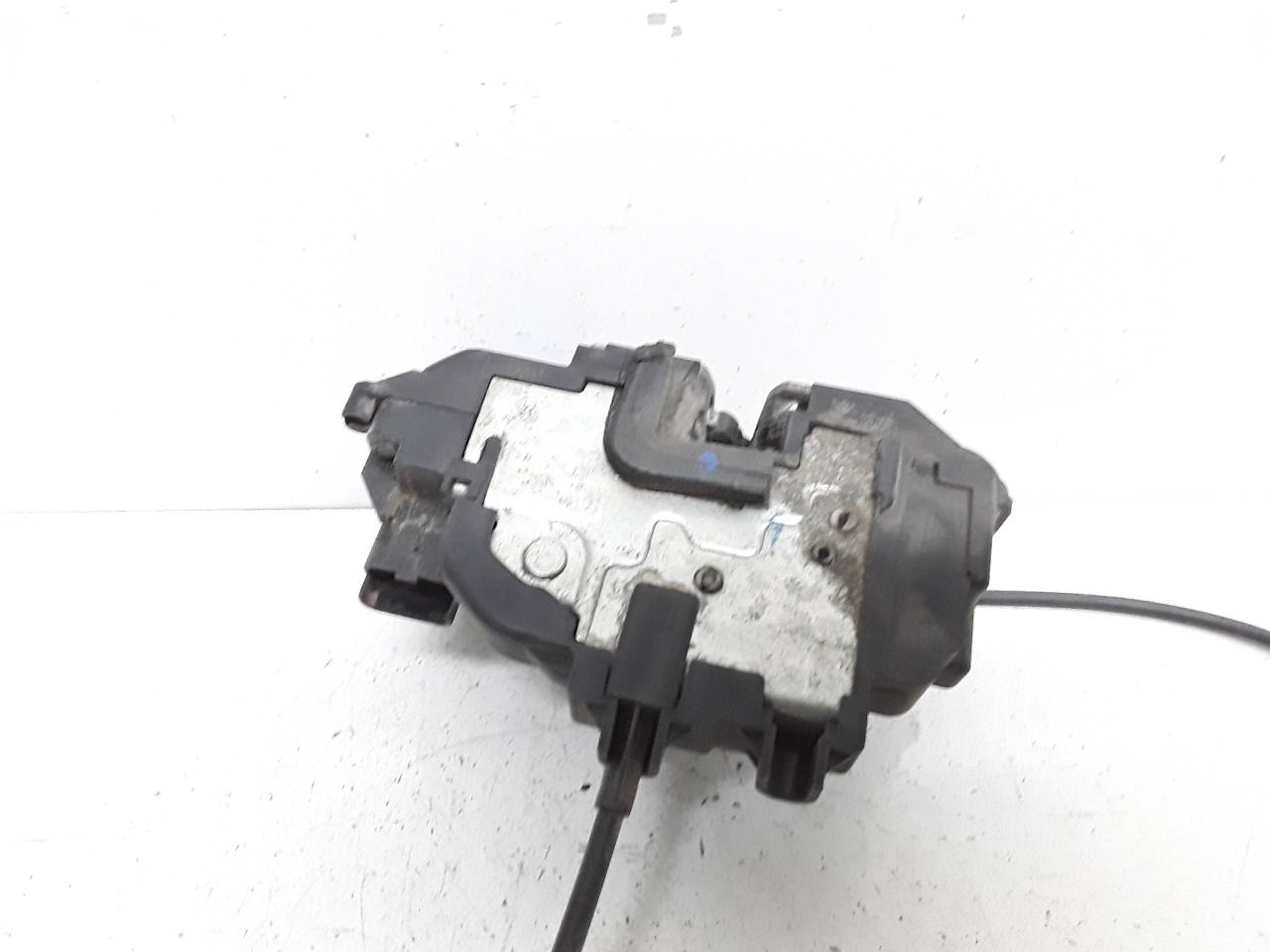 Cerradura puerta delantera izquierda