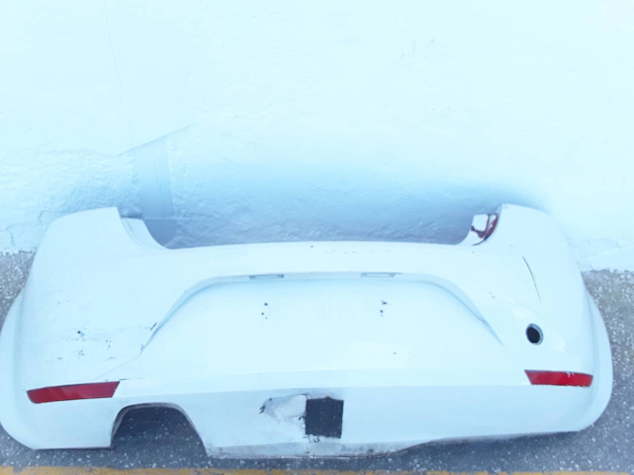 Paragolpes trasero